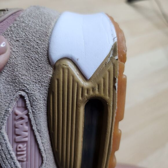 Nike Air Max 90 SE Particle Pink Sneakers - Picture 6 of 8